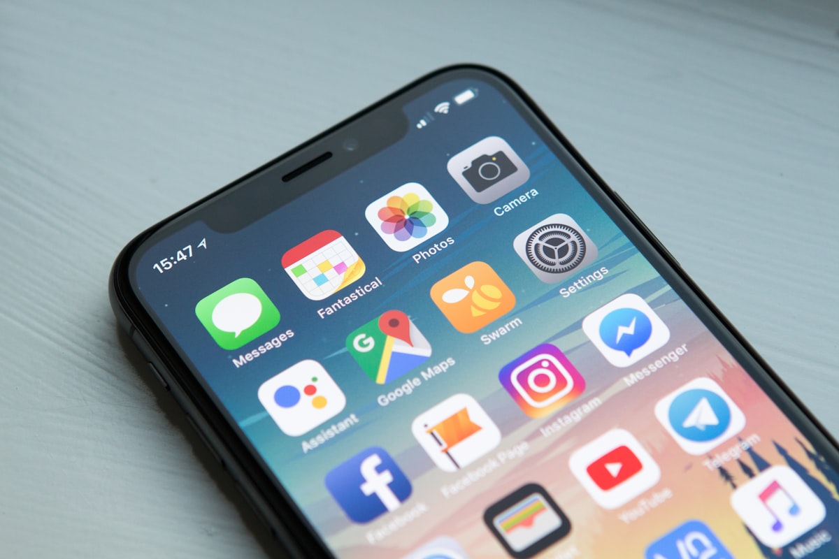Application mobile standard téléphonique : travaillez depuis votre smartphone comme au bureau