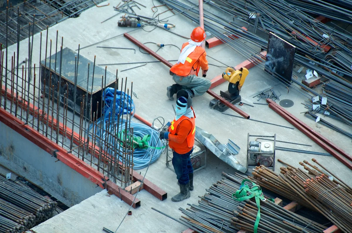 Standard téléphonique pour entreprise BTP et maçon — coordination chantier et devis sans appel manqué